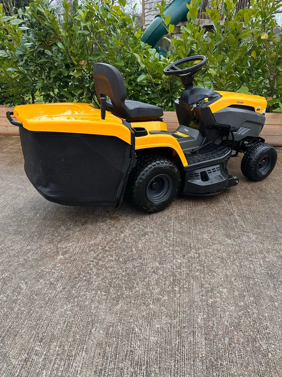 Stiga ride on lawn mower 98cm deck - Image 4