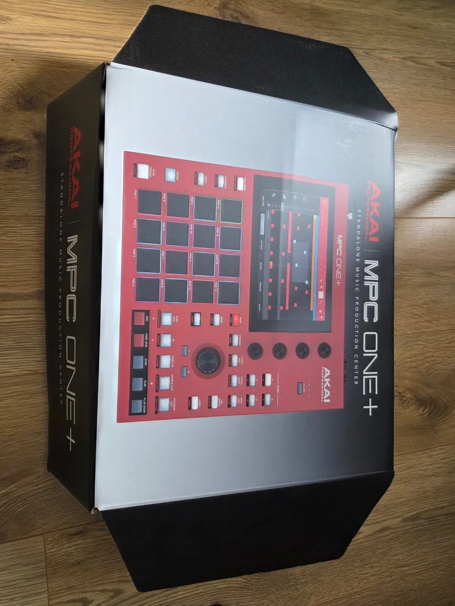 MPC ONE + Sampler - Image 3