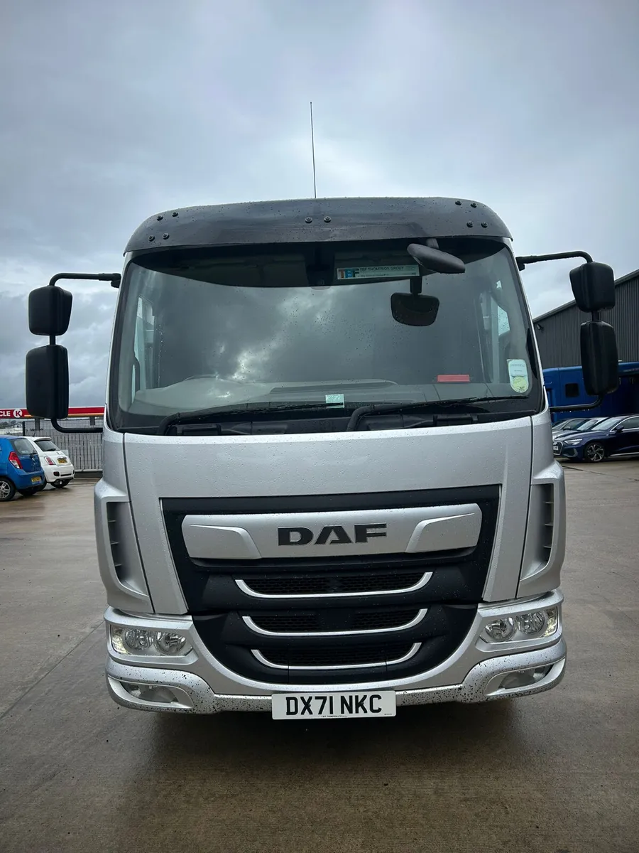 2022 DAF LF 230 12 Ton 22ft Alloy Dropside BoDY - Image 2