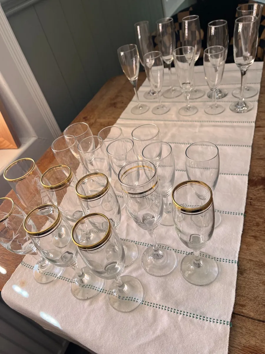 Champagne glasses - Image 2