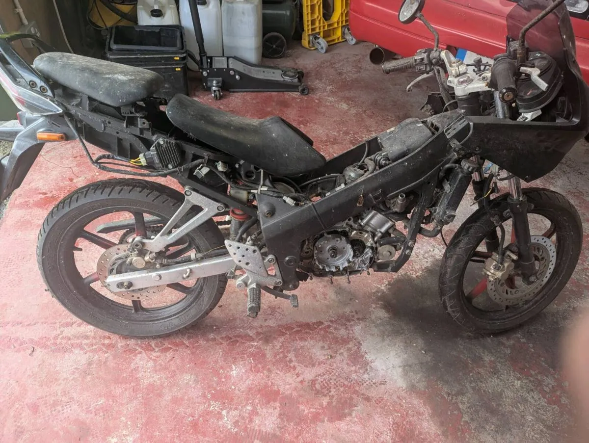 Honda CBR125R - Image 2