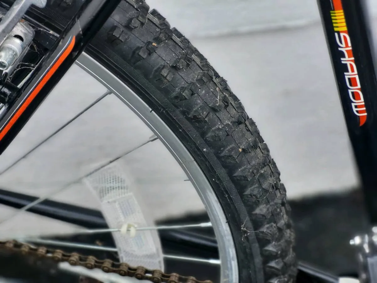 PLANET SHADOW BIKE LIKE NEW SELDOM USED - Image 4