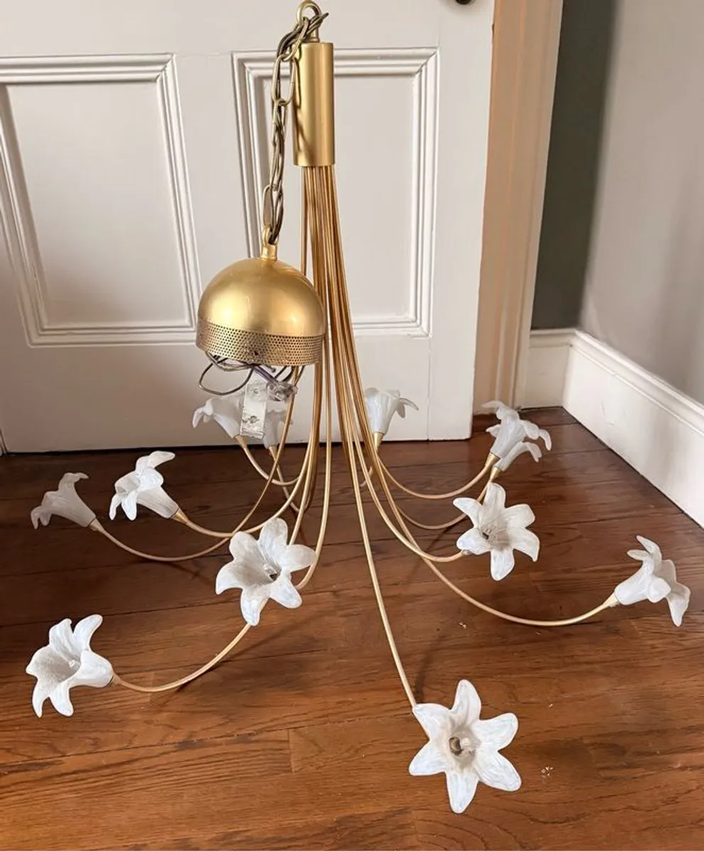 PRICE DROP vintage chandelier - Image 1