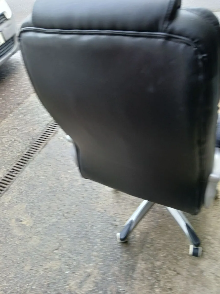 Used office chair - Image 1