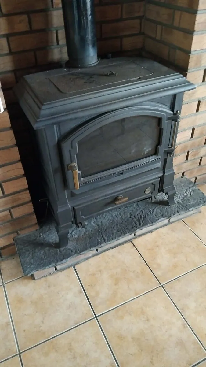 Oil stove - Image 1