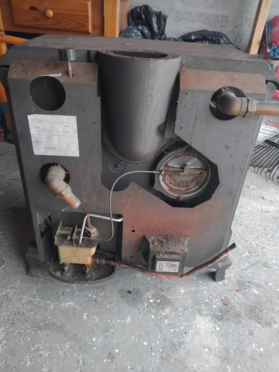 Oil stove - Image 2