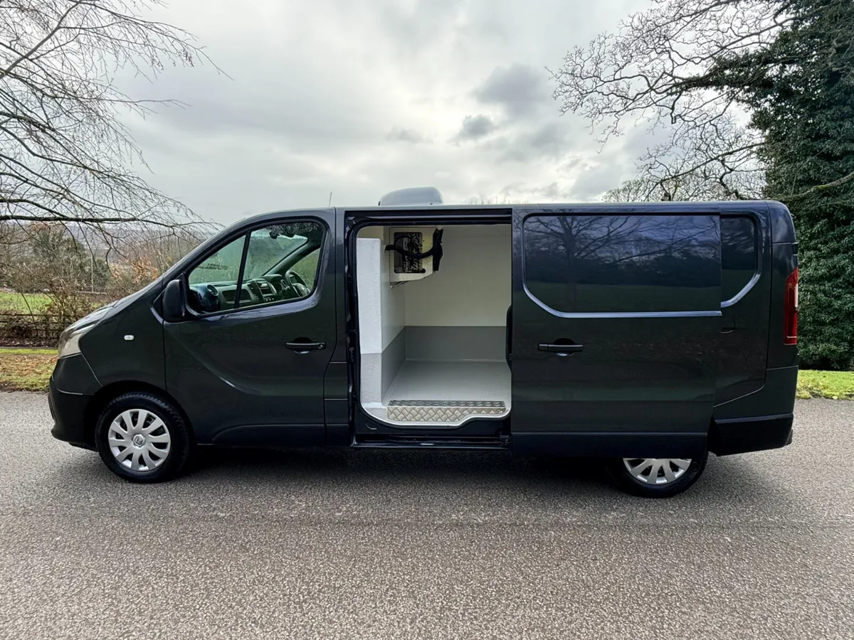 2021 Renault Trafic Refrigerated Van - Image 1