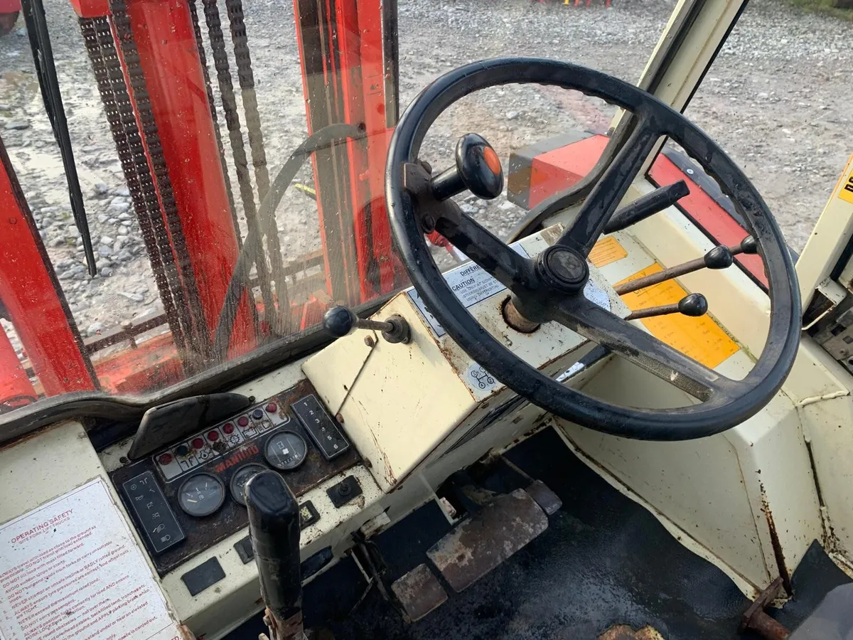 MANITOU M226 FORKLIFT, BUCKET + PALLET TOES - Image 4