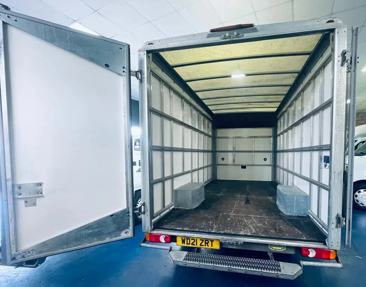 2021 Volkswagen Crafter Luton Low Loader Box Van - Image 2