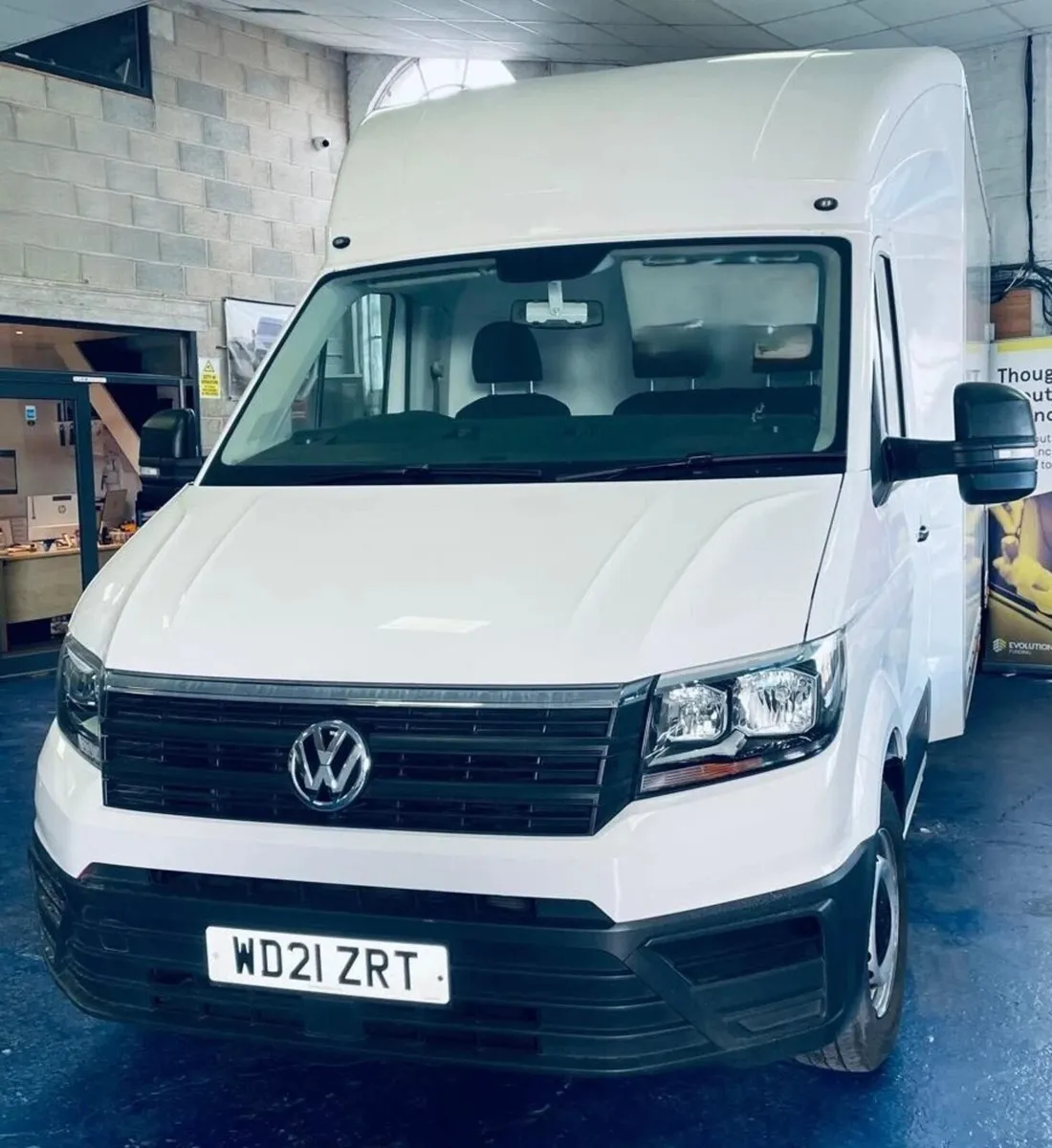2021 Volkswagen Crafter Luton Low Loader Box Van - Image 4