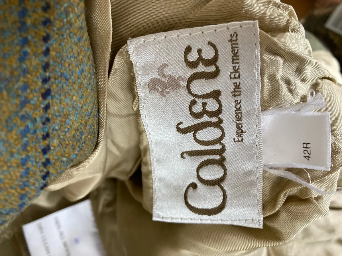 Show jacket - Image 3