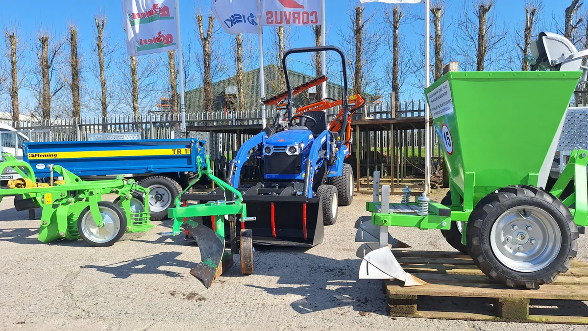Iseki TXGS 24 tractor and package - Image 3