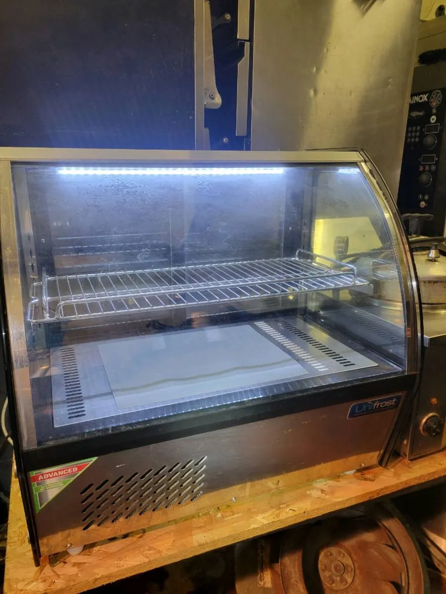 Fridge Display Cake Sandwich Fridge UNIFROST - Image 3