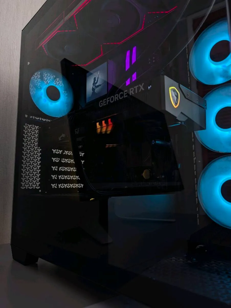 Corsair iCUE High-End Gaming PC | 9800X3D | 32GB D - Image 1