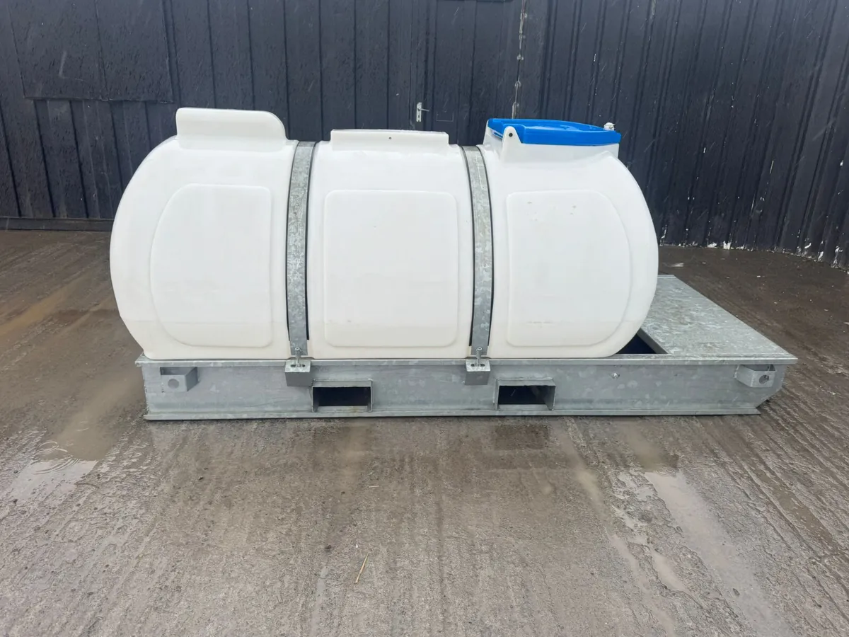 Western Global SK440P 2000L Water Bowser - Image 2