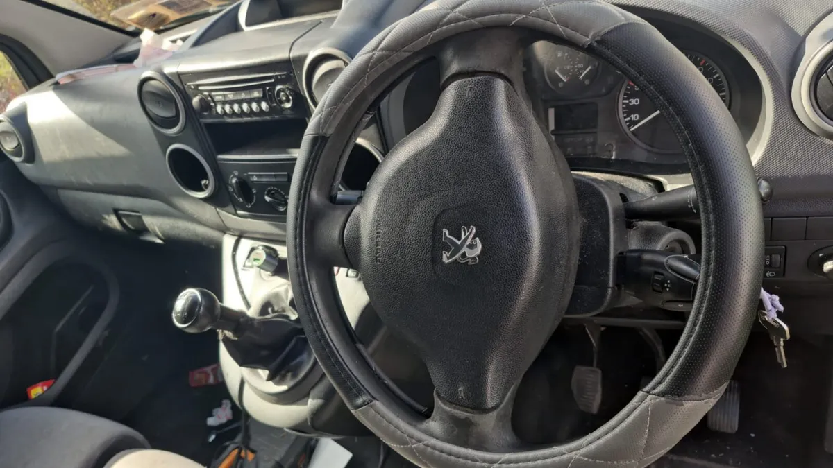 12 peugot partner doe - Image 3