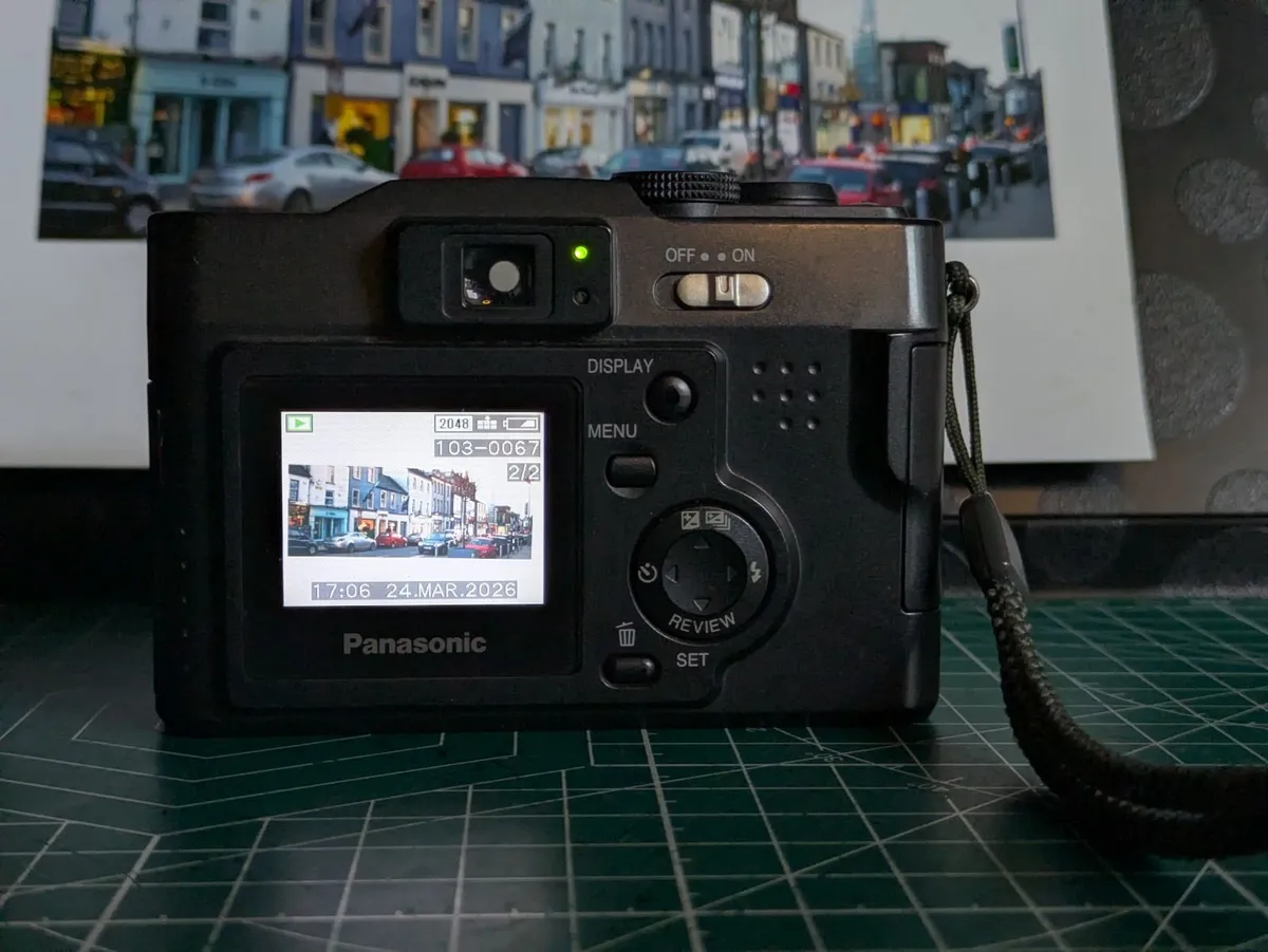 Panasonic Lumix CCD🌈 camera Leica Vario-Elmarit - Image 3