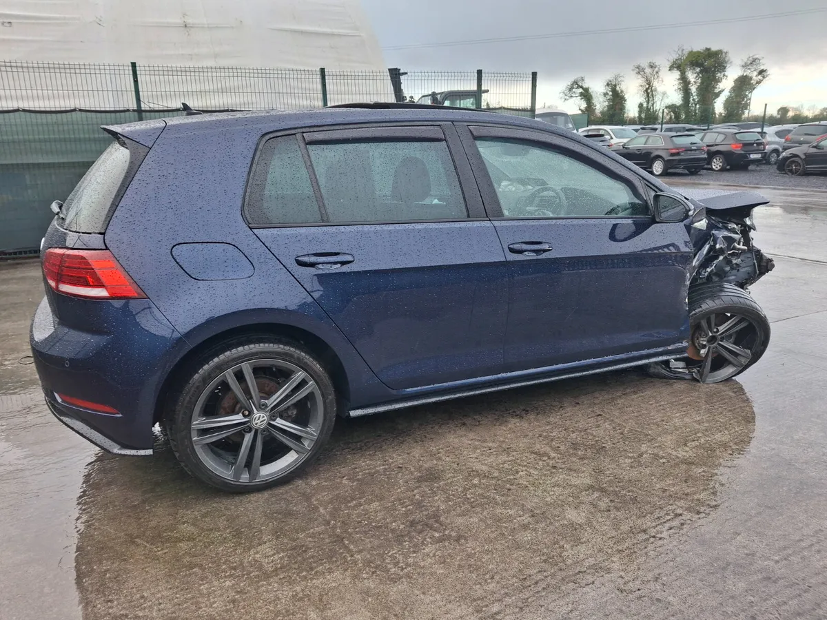 182 Vw  Golf R-Line  2.0 Tdi  Automatic - Image 3