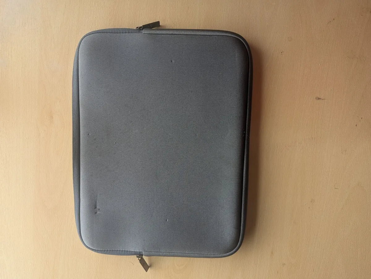 Asus Chromebook C523 - Image 4