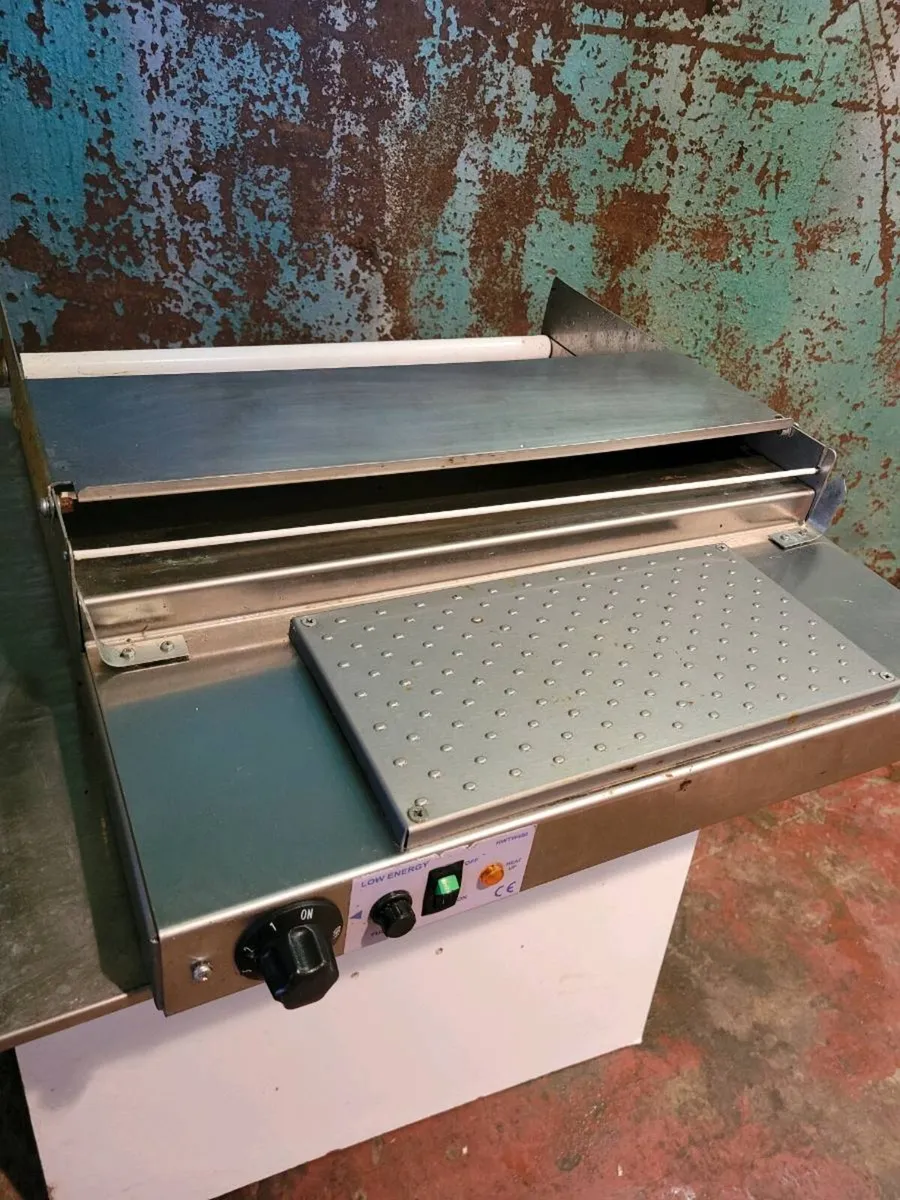 Wrapping Sealer Machine HWTWE - Image 1