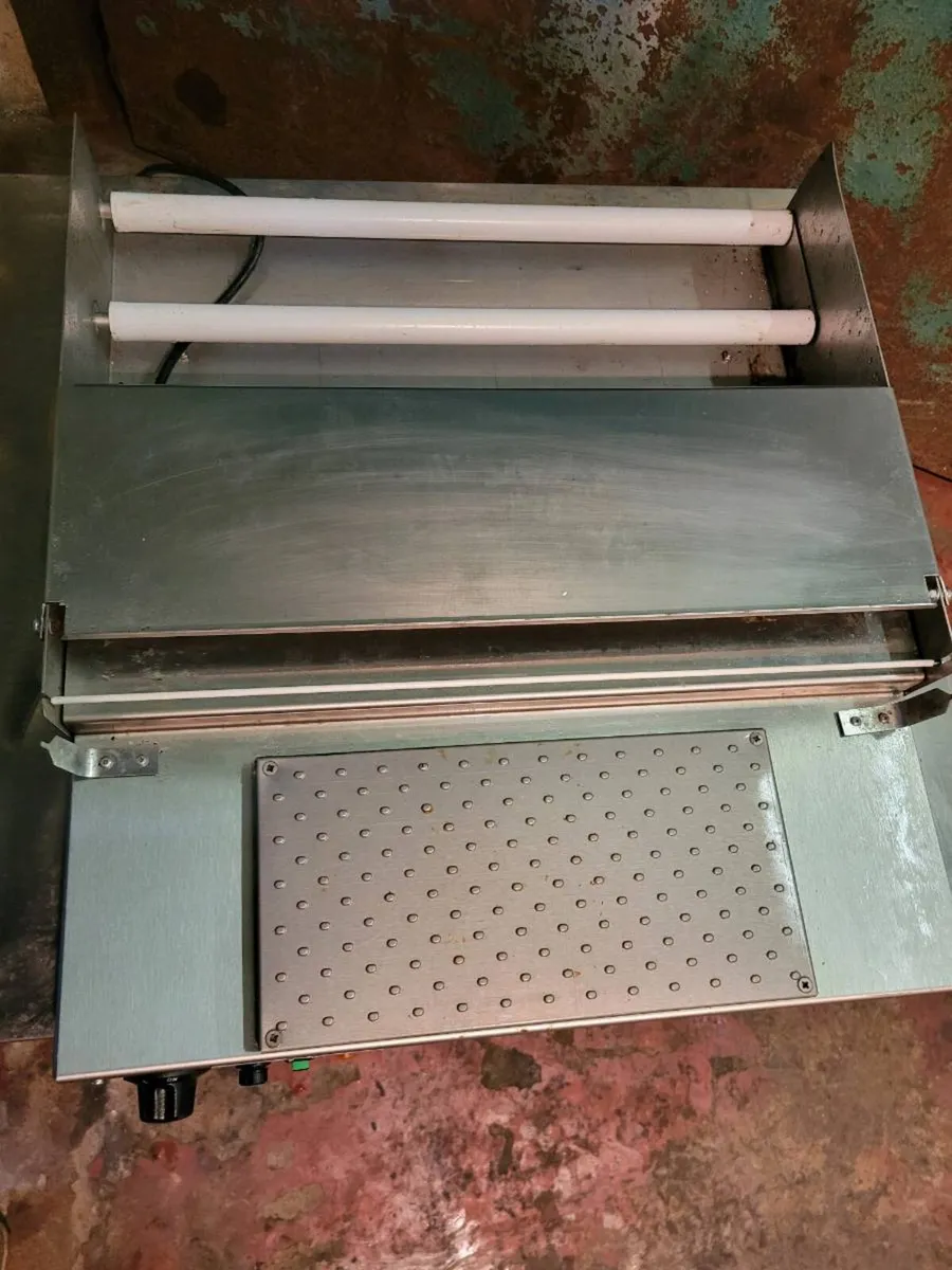 Wrapping Sealer Machine HWTWE - Image 3