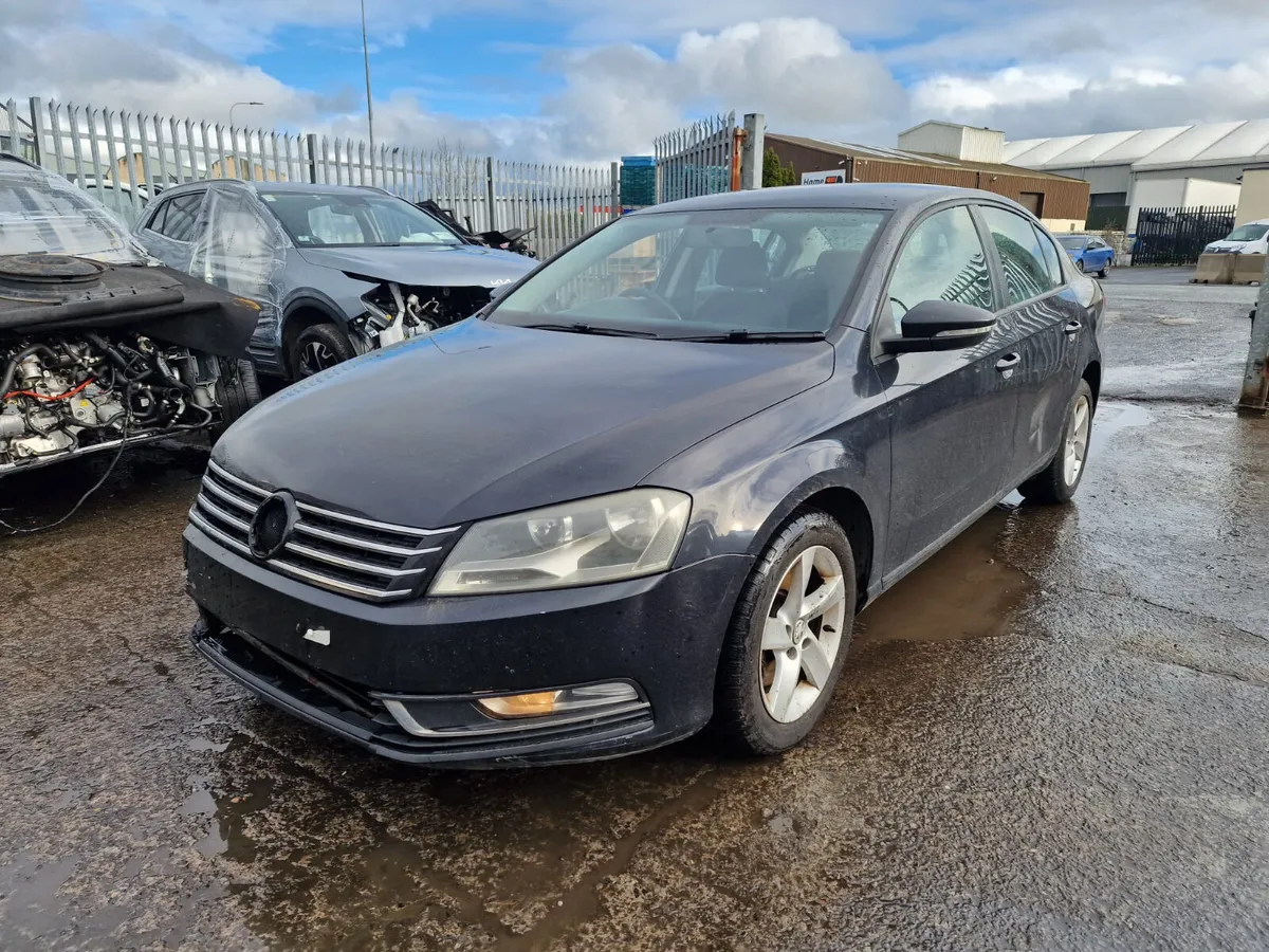 11 VW PASSAT  1.6 TDI (CAYC) FOR BREAKING - Image 1
