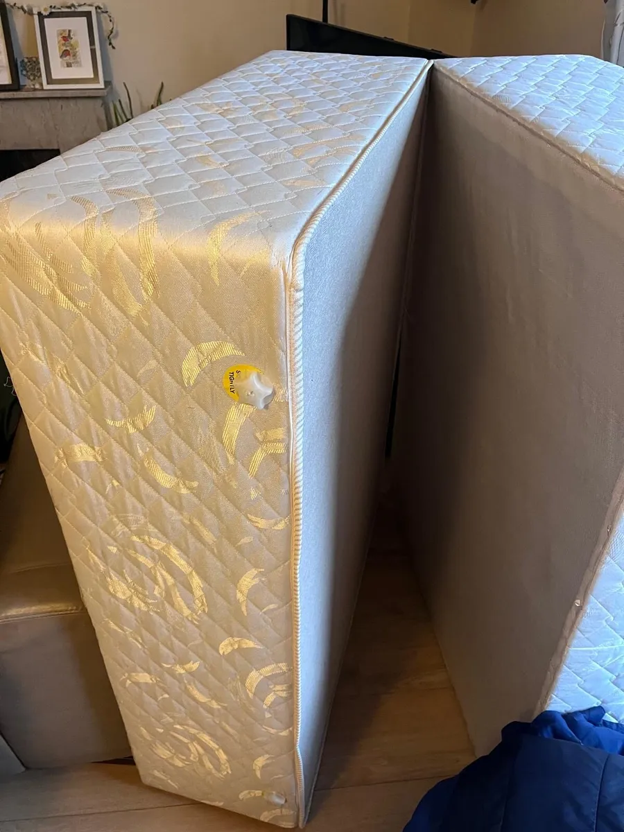 Small double bed base - Image 2