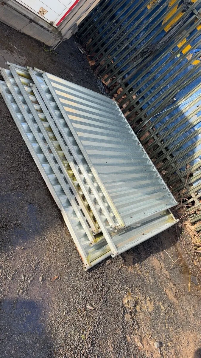 Fence panels - Image 1