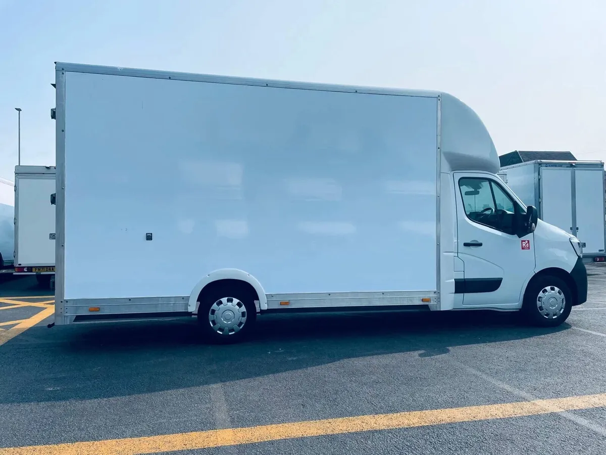 2024 Renault Master Luton Low Loader Box Van - Image 3
