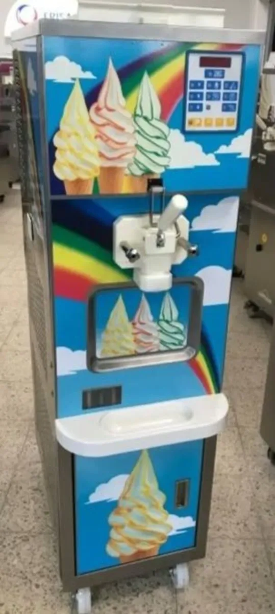 Ice cream machine - Image 1