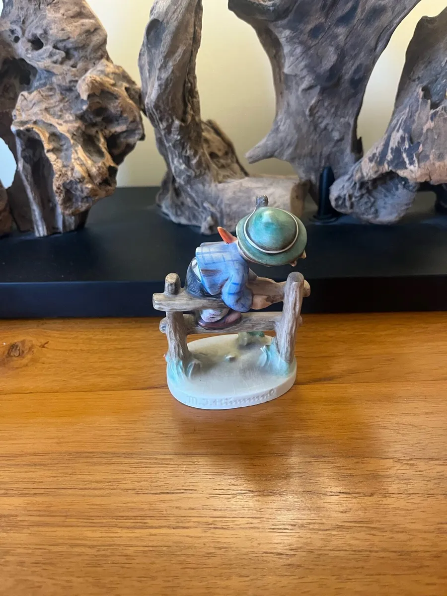 Vintage Hummel Figurine - Image 3