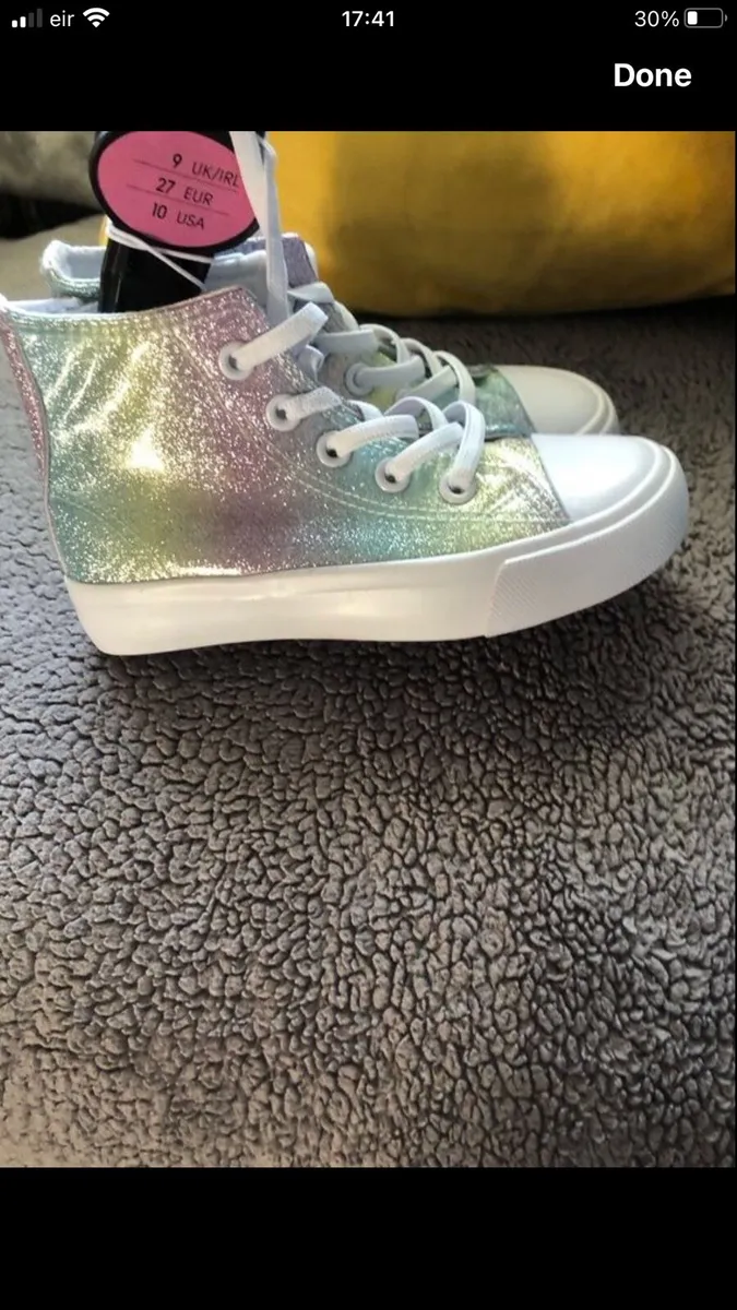 Girls new trainers size 9 €7 - Image 3