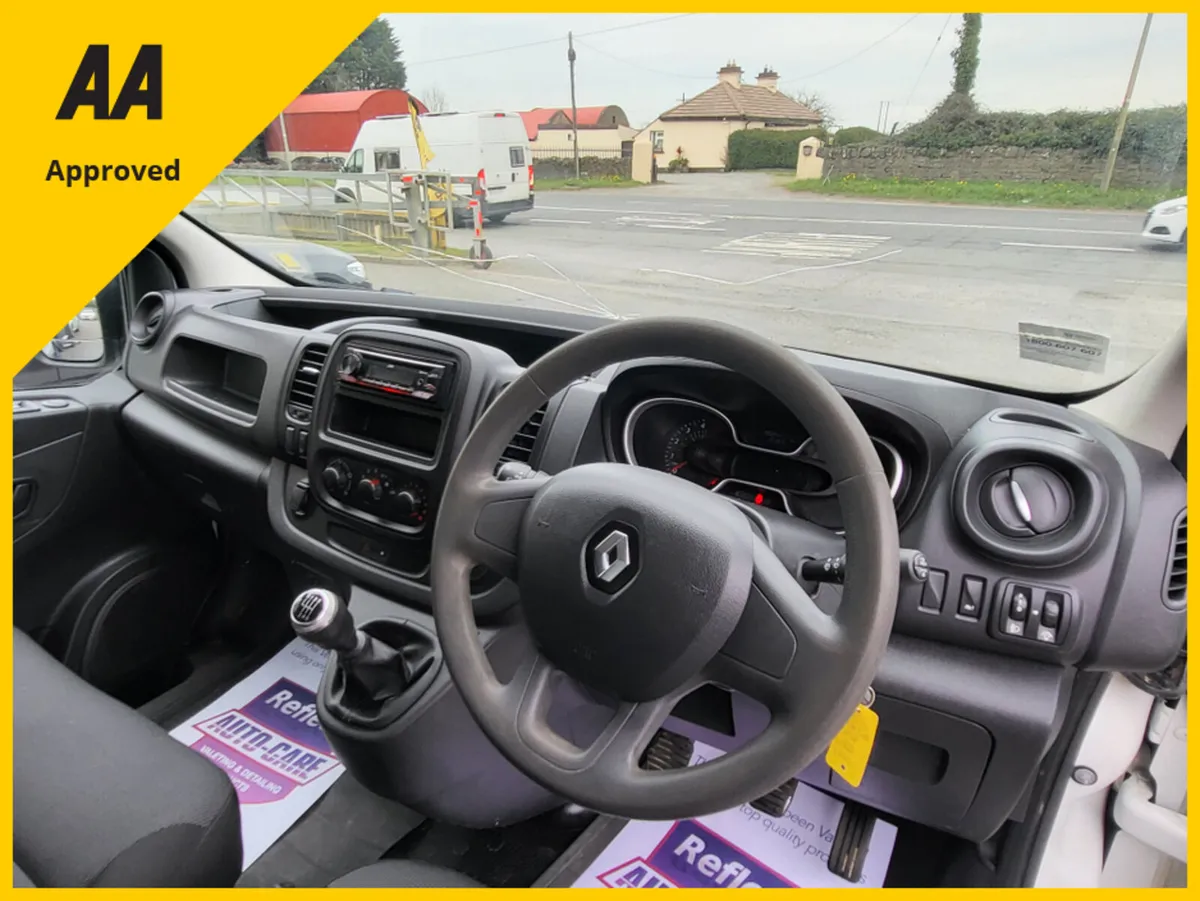 Renault Trafic LL30 ENERGY DCI 120 BUSINESS P - Image 2