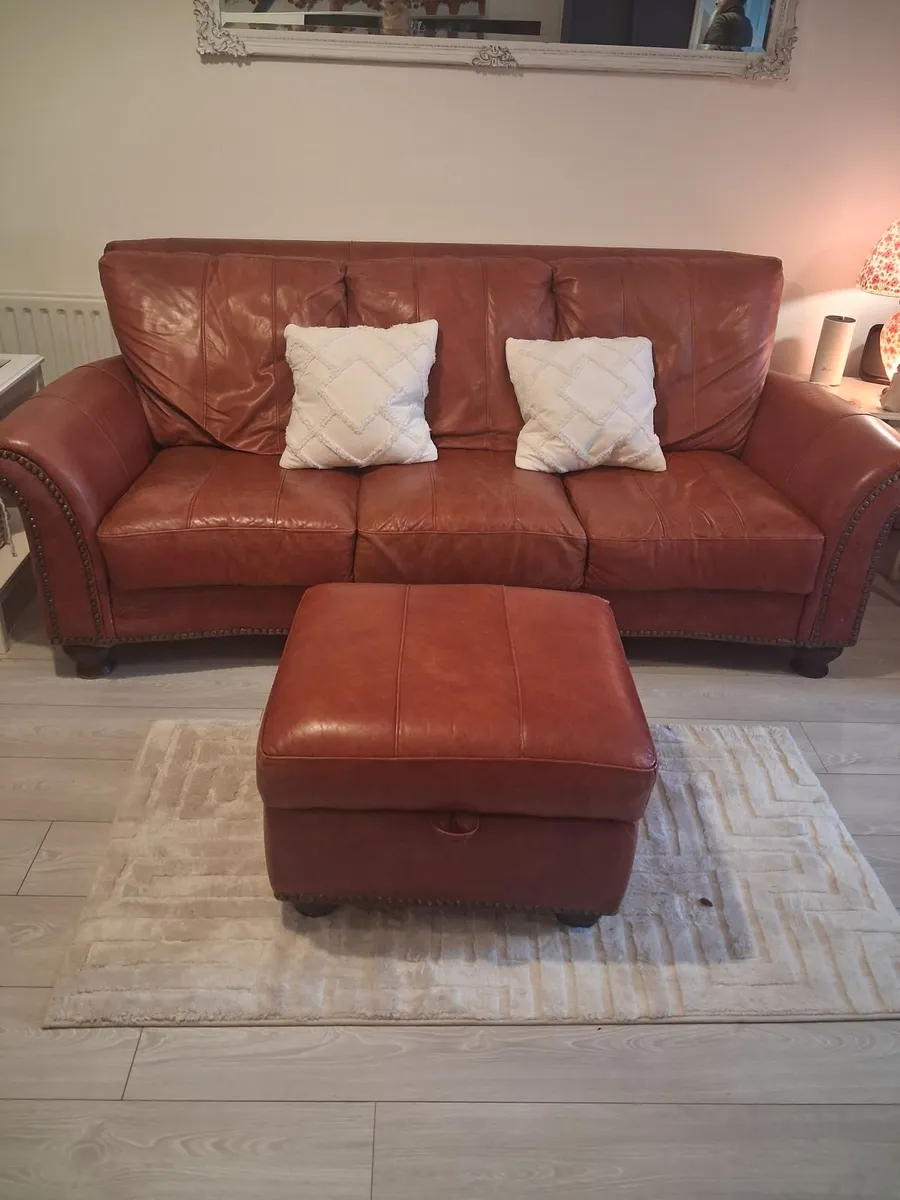 2 sofas - Image 1