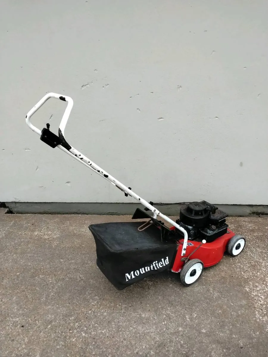 Mountfield Emblem Vintage Lawnmower - Image 4