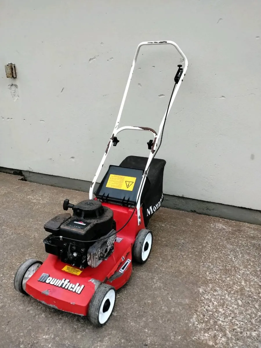 Mountfield Emblem Vintage Lawnmower - Image 2