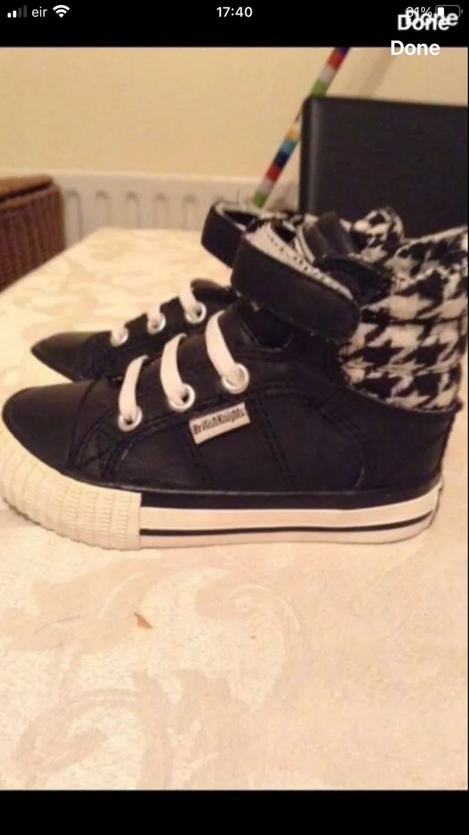Boys new runner boots size 5 €10 - Image 4