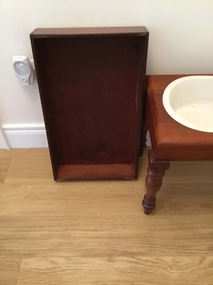 Antique bidet - Image 3