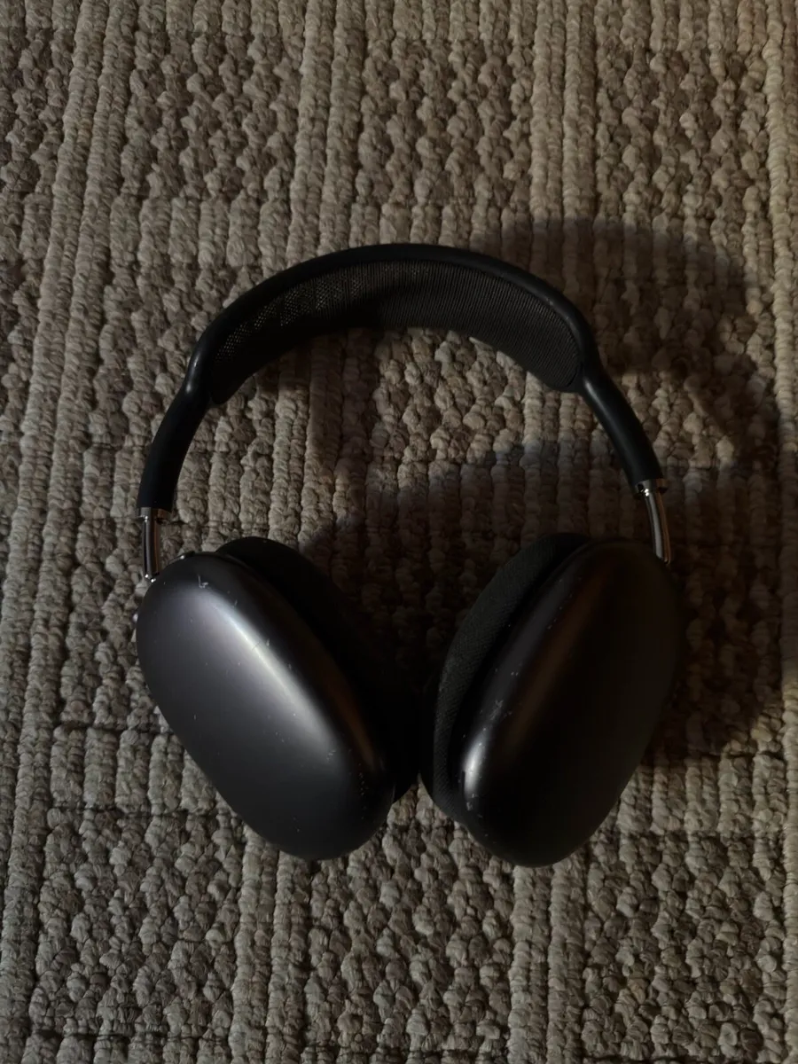 Apple AirPods Max - Image 1