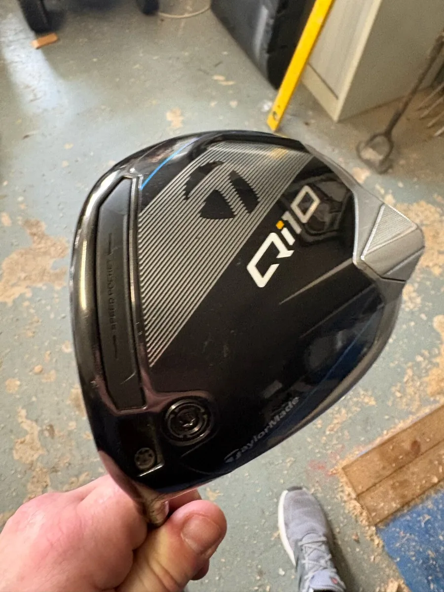 Left hand Taylormade qi10 driver - Image 1