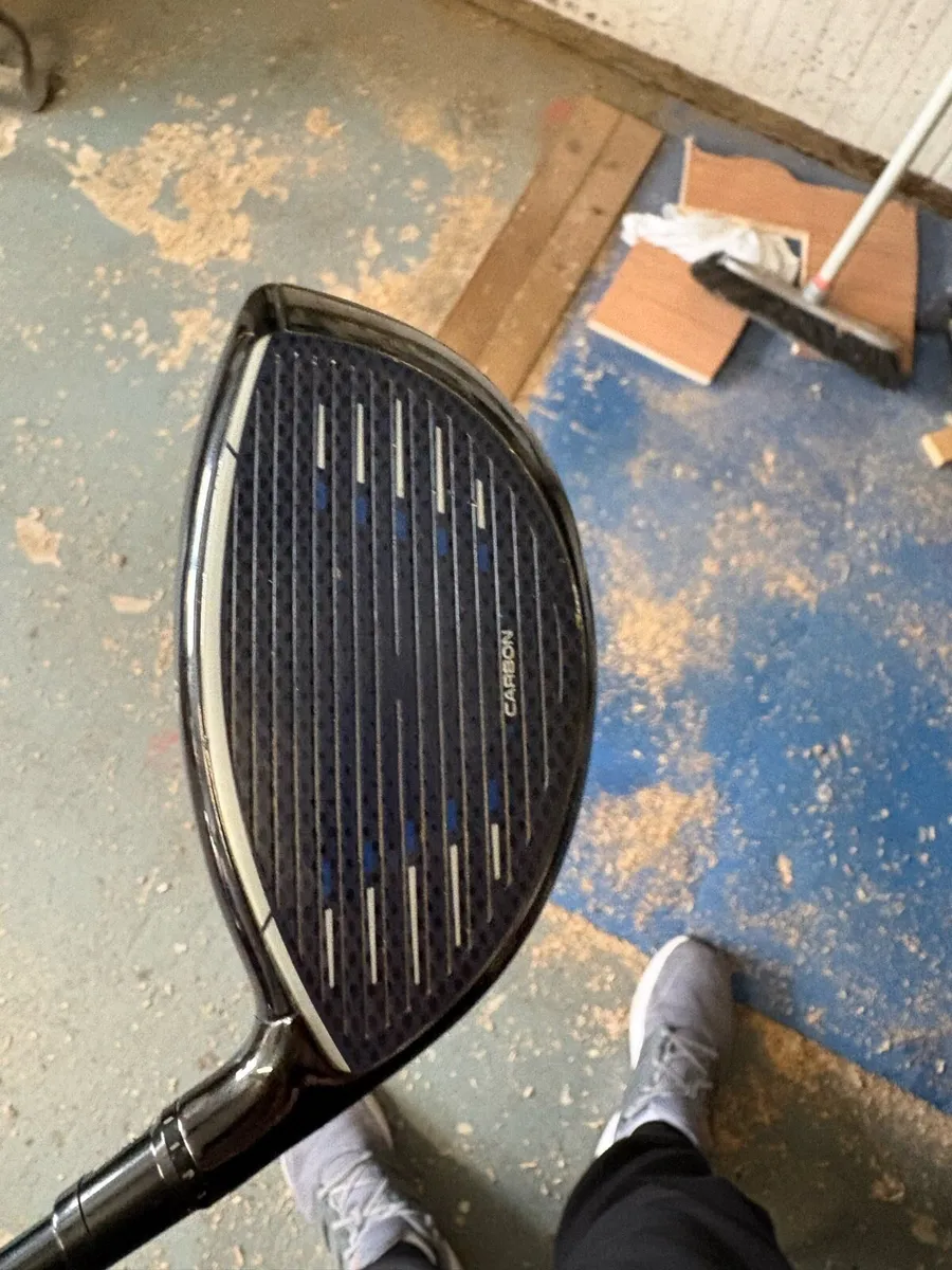 Left hand Taylormade qi10 driver - Image 2