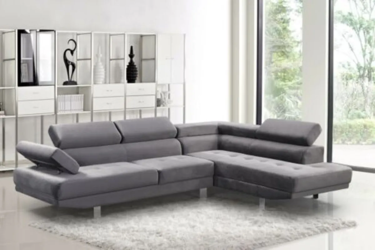 Grey velvet Premium 262cm Corner Chaise Sofa. - Image 1