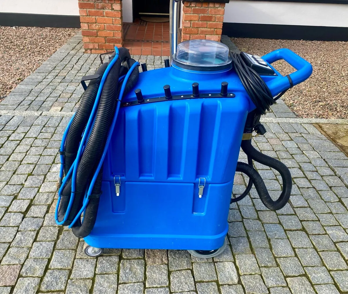 Santoemma Grace Silent Carpet Cleaner - Image 3