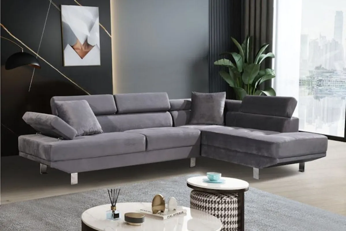 Grey velvet Premium 262cm Corner Chaise Sofa. - Image 1