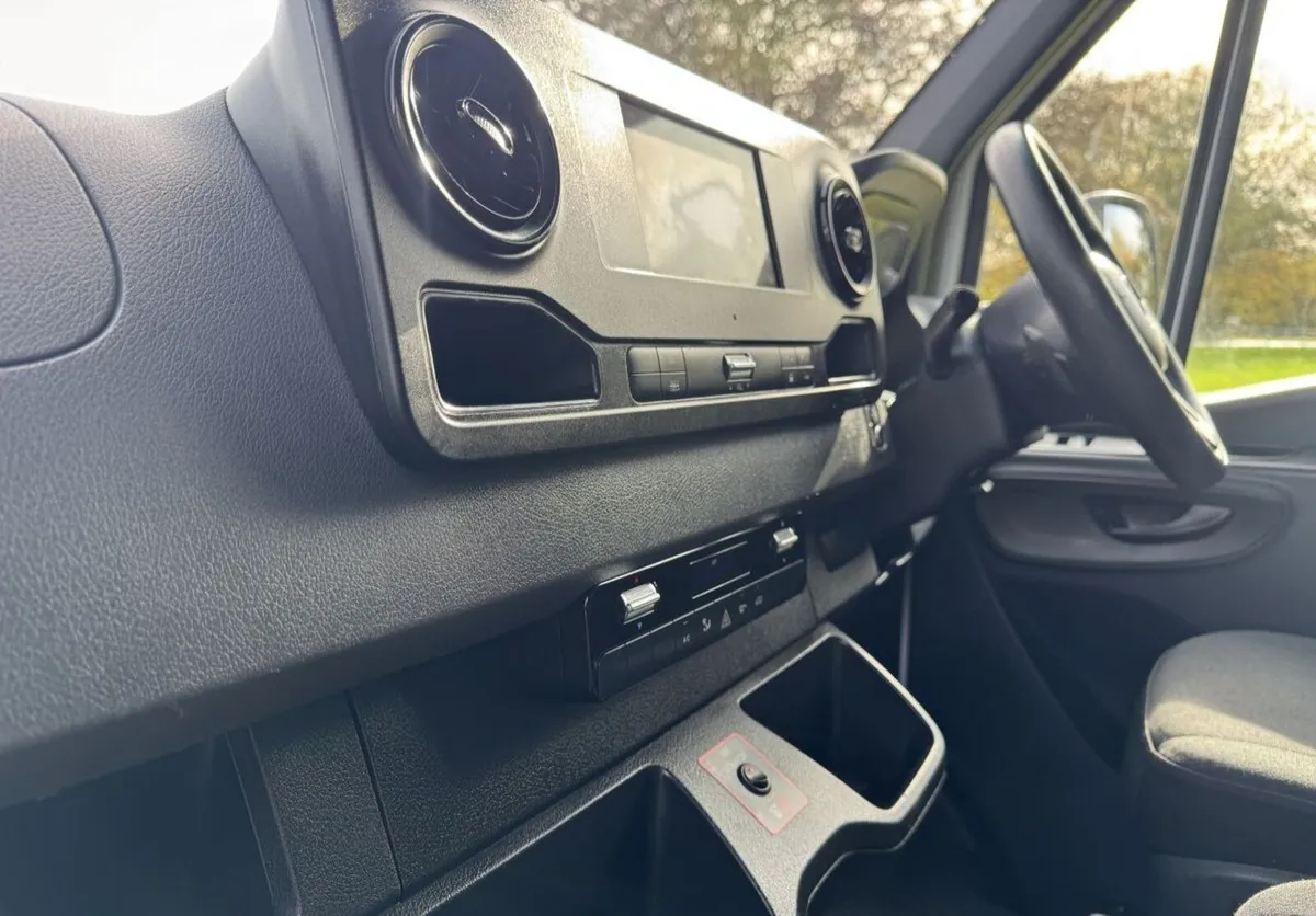 2021 Mercedes-Benz Sprinter Curtain Sider Van - Image 4