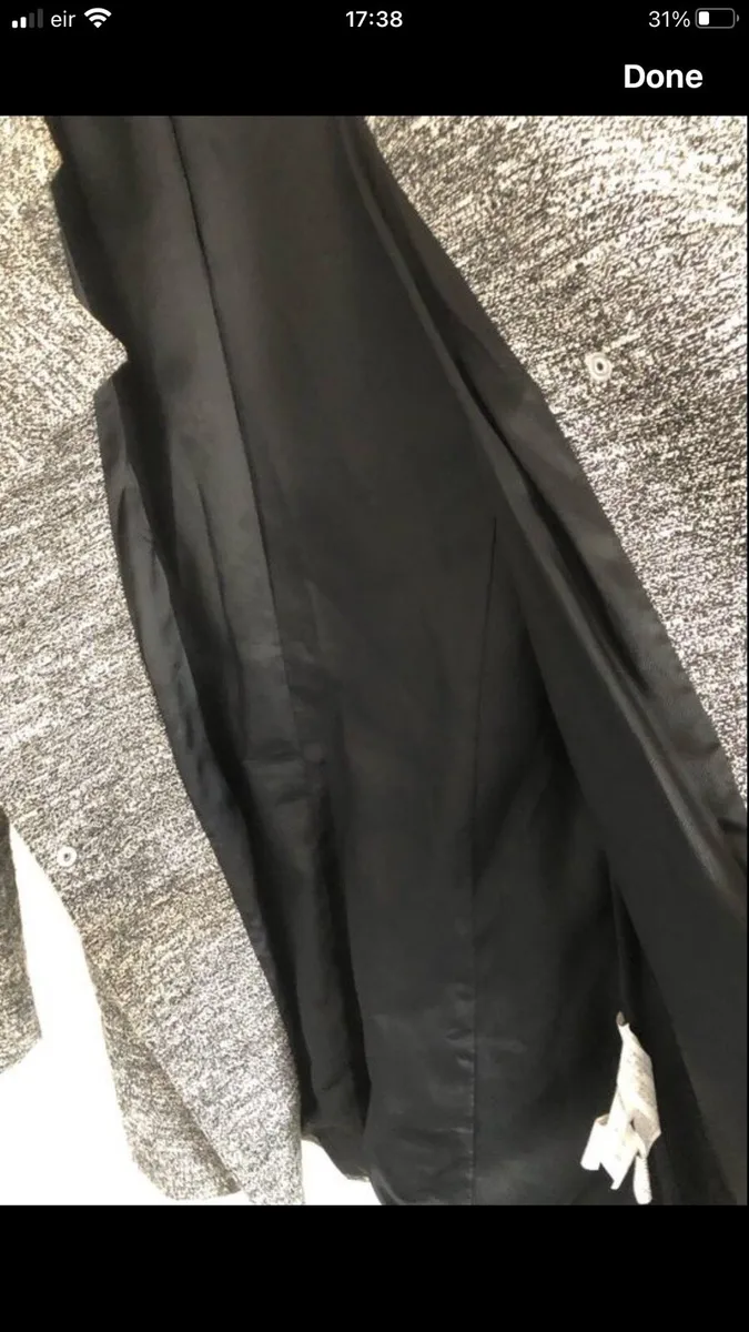 Ladies Zara coat size L €10 - Image 3