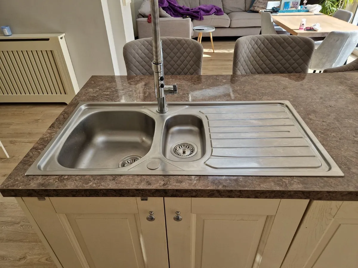 Kitchen sink (1.5 Bowl) - Image 1
