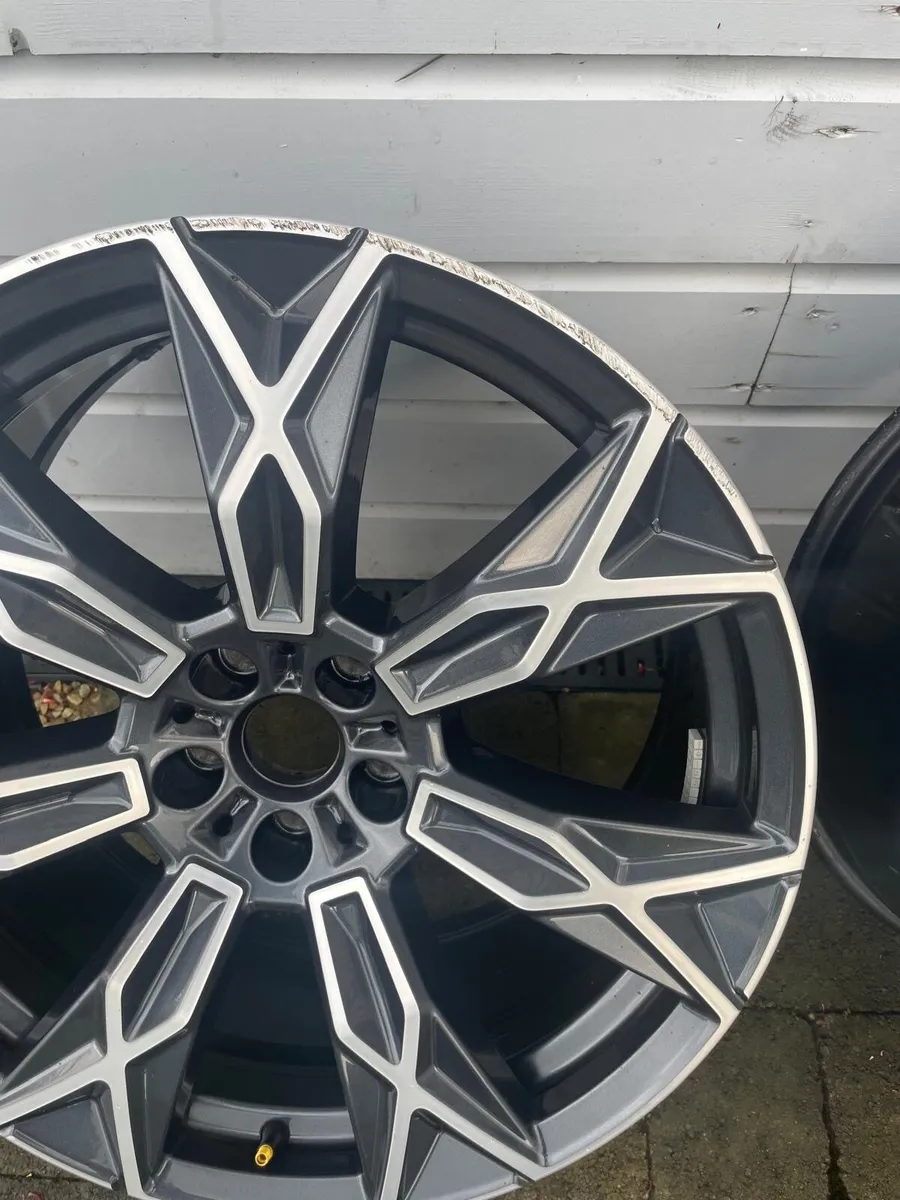 Alloy Wheels - Image 4