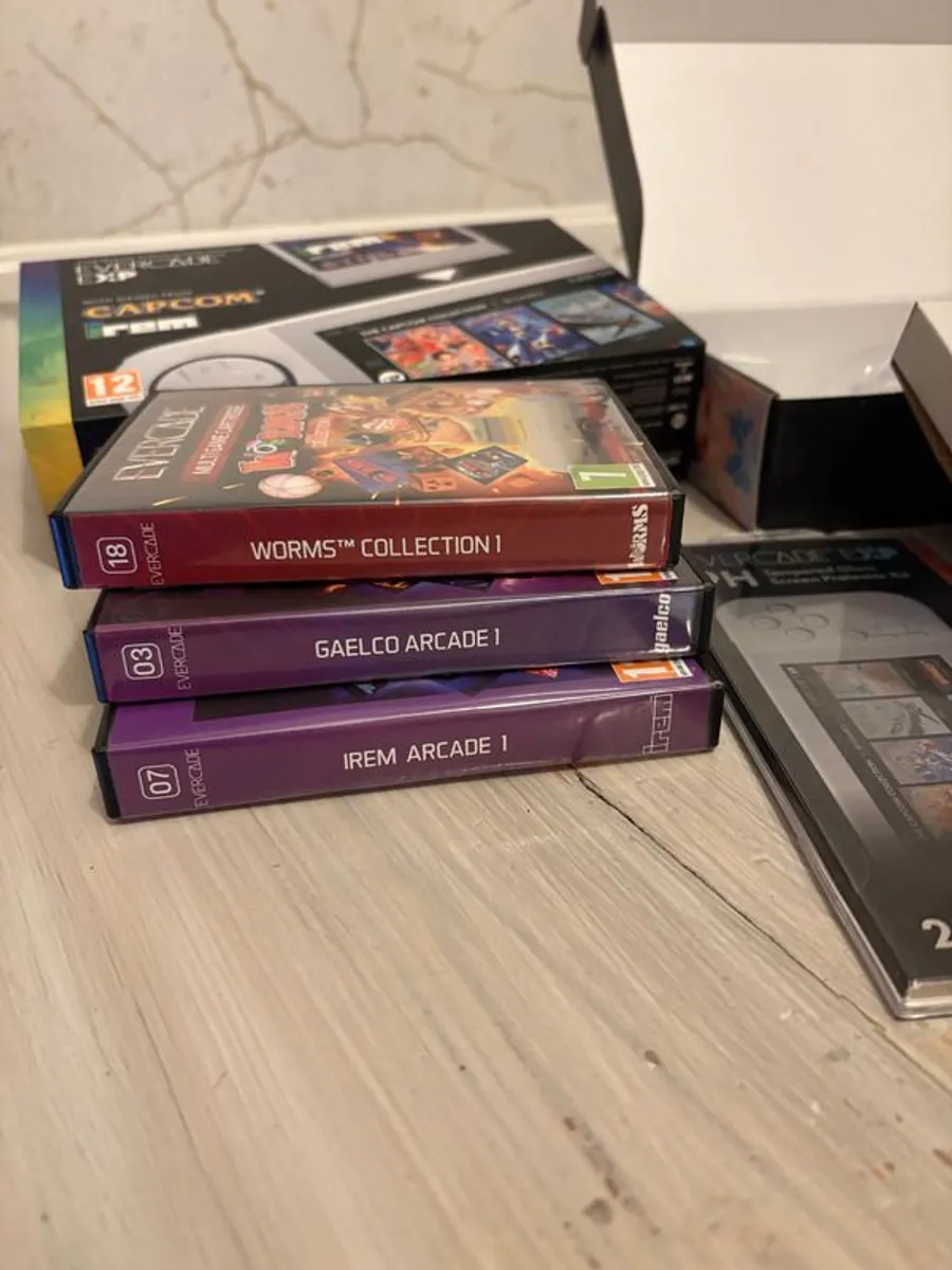 Evercade EXP - Capcom IREM - Image 2