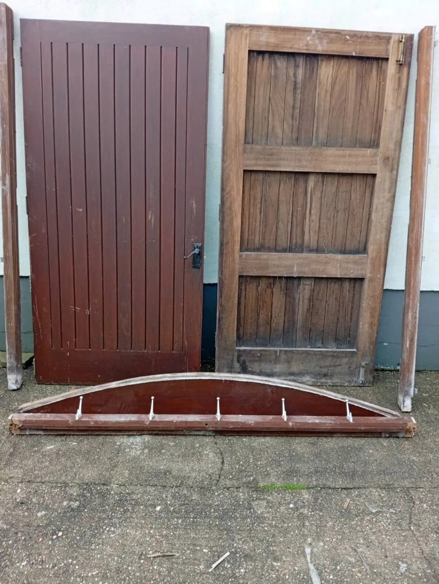 Teek garage doors - Image 1